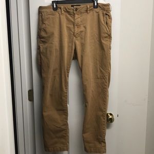 American Eagle Extreme Flex Slim Straight Khaki